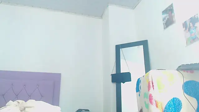 whitneytt online show from 10-10-25, 08:13