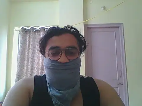 Snapshot of Kunal6782 chatting on 11-09-25, 09:40 Kunal6782 online show from 11-09-25, 09:40