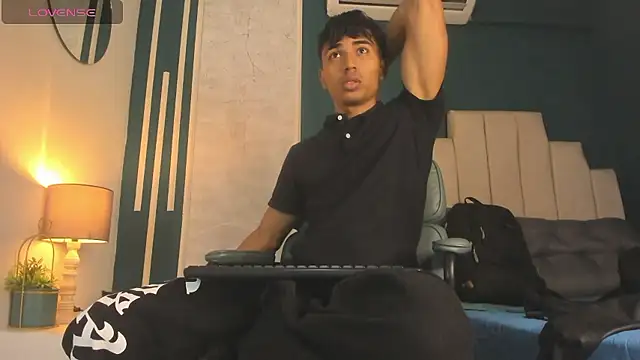 Jaycob Black1 online show from 01-10-26, 04:03