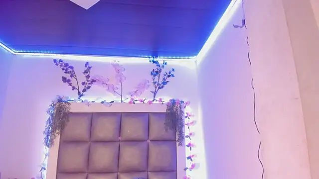 Snapshot of abbiecollins_js chatting on 02-26-26, 04:33 abbiecollins js online show from 02-26-26, 04:33