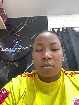 Snapshot of Karol_sexy23 chatting on 10-18-25, 04:08 Karol sexy23 online show from 10-18-25, 04:08