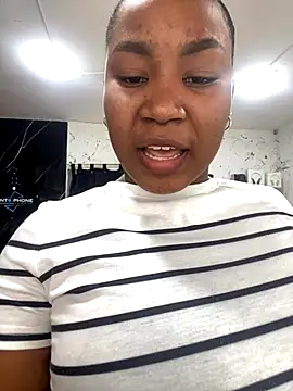 Snapshot of Karol_sexy23 chatting on 10-25-25, 03:07 Karol sexy23 online show from 10-25-25, 03:07