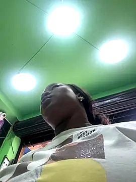 Snapshot of Karol_sexy23 chatting on 11-17-25, 02:34 Karol sexy23 online show from 11-17-25, 02:34