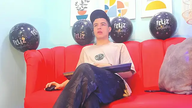 kevinn blue1 online show from 11-12-25, 01:11