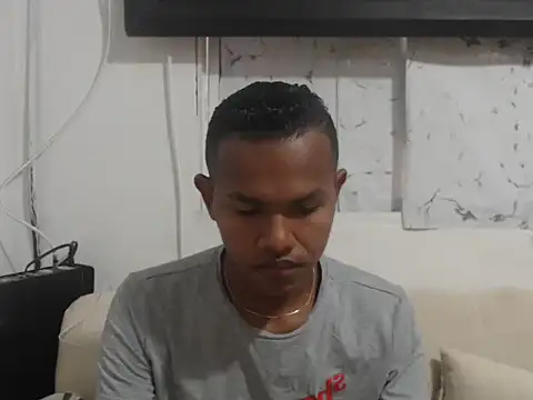 Snapshot of Lovelyboyohot chatting on 01-10-26, 04:20 Lovelyboyohot online show from 01-10-26, 04:20