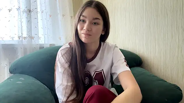 Cuteviola online show from 10-21-25, 03:29