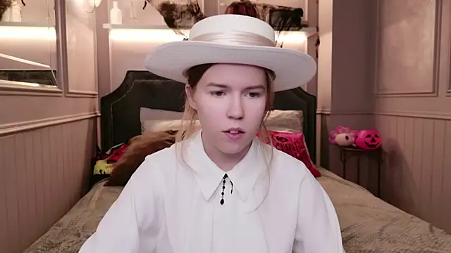 Snapshot of Alida_Brice chatting on 11-03-25, 05:52 Alida Brice online show from 11-03-25, 05:52