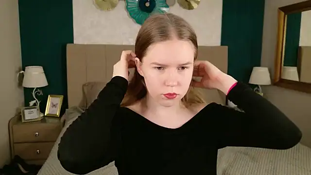 Snapshot of Alida_Brice chatting on 03-23-26, 05:55 Alida Brice online show from 03-23-26, 05:55