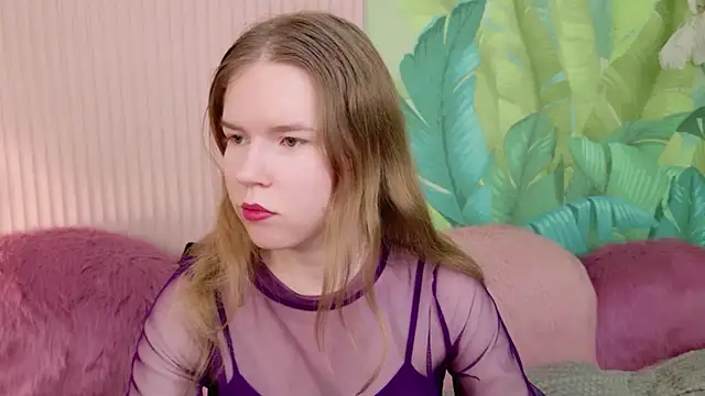 Snapshot of Alida_Brice chatting on 04-01-26, 05:41 Alida Brice online show from 04-01-26, 05:41