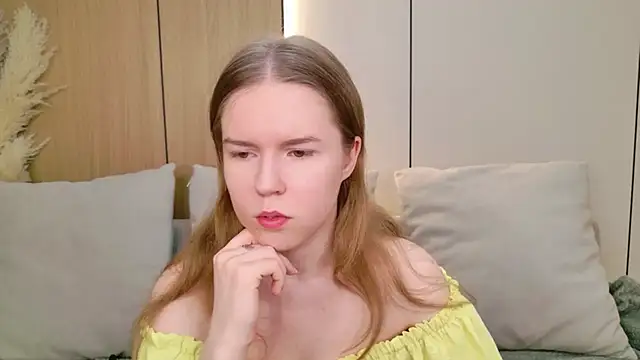 Snapshot of Alida_Brice chatting on 04-02-26, 05:38 Alida Brice online show from 04-02-26, 05:38