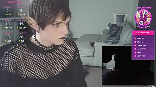 EnbyGamerChick online show from 09-21-25, 11:50