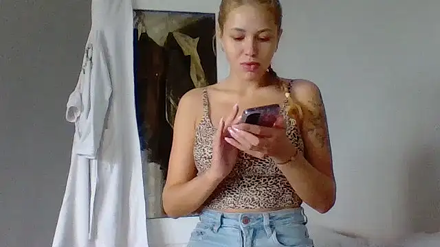 Lismera online show from 09-18-25, 11:12