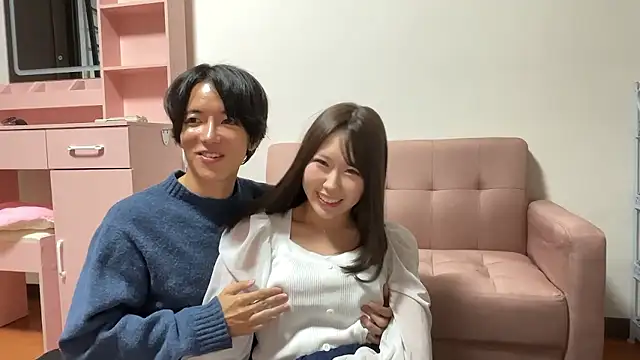 Snapshot of komei_abe chatting on 10-23-25, 04:17 komei abe online show from 10-23-25, 04:17