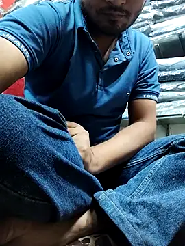 Snapshot of lil_saintdeath chatting on 11-04-25, 06:34 lil saintdeath online show from 11-04-25, 06:34