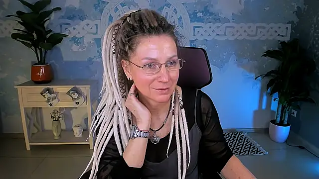 Snapshot of UmaSpace chatting on 01-09-26, 05:10 UmaSpace online show from 01-09-26, 05:10