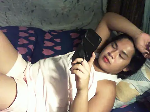 Snapshot of Huntrix2025 chatting on 10-27-25, 10:19 Huntrix2025 online show from 10-27-25, 10:19