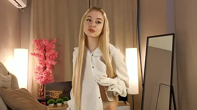 Flirty lee online show from 10-13-25, 02:06