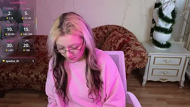 JuicyLullu online show from 12-20-25, 11:28