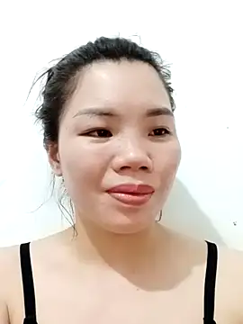 Snapshot of Nyla-a chatting on 10-18-25, 10:43 Nyla-a online show from 10-18-25, 10:43