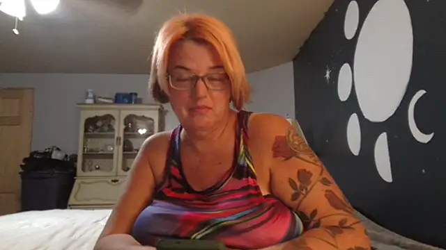 ReneeReigns online show from 09-15-25, 02:50