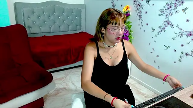Paola Sofia online show from 09-29-25, 11:26