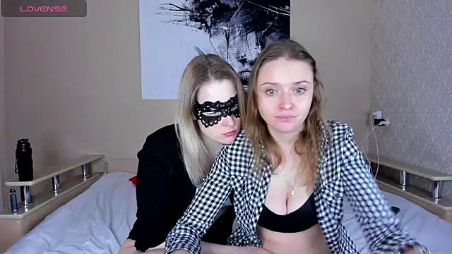 Linda Bryant-Eva online show from 11-14-25, 03:16