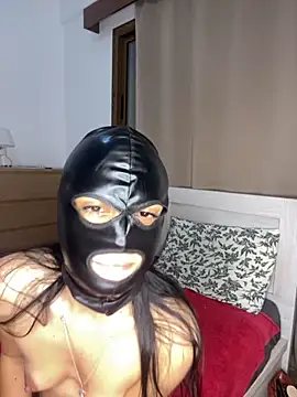 Snapshot of YourRussianGirl chatting on 11-26-25, 05:36 YourRussianGirl online show from 11-26-25, 05:36