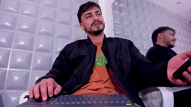 Jack Daniel   online show from 10-14-25, 10:38