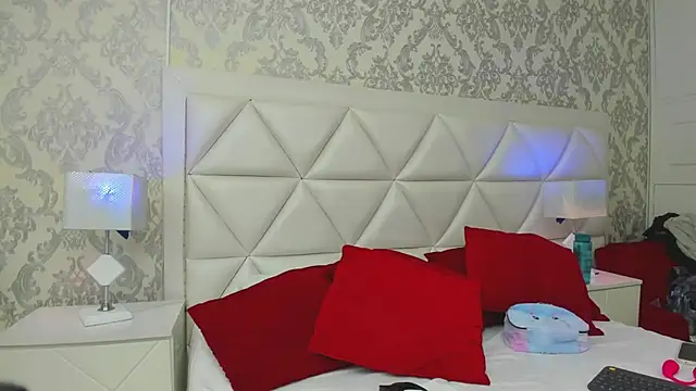 LaylaaDoll online show from 12-15-25, 07:07