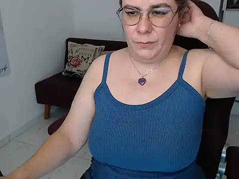 Snapshot of Sofy_Hande chatting on 10-10-25, 12:31 Sofy Hande online show from 10-10-25, 12:31