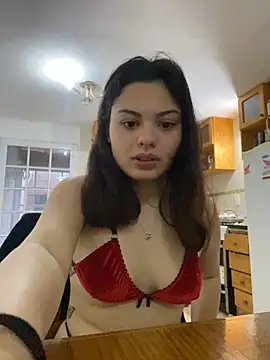 Nayyla18 online show from 10-09-25, 09:46