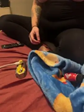 Snapshot of Mags1061 chatting on 02-08-26, 02:15 Mags1061 online show from 02-08-26, 02:15