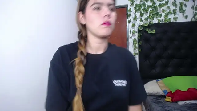 isabel 09 online show from 10-10-25, 02:54