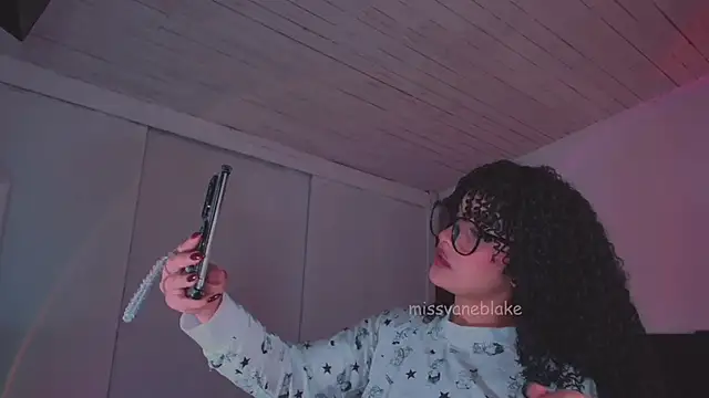 missvaneblake online show from 12-03-25, 11:08