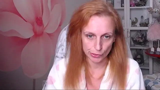 Snapshot of Venus_love1 chatting on 10-31-25, 06:31 Venus love1 online show from 10-31-25, 06:31