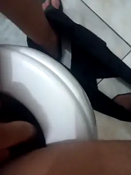 Snapshot of Onlinemisterio chatting on 10-02-25, 01:23 Onlinemisterio online show from 10-02-25, 01:23