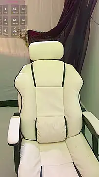 lulu5211 online show from 11-19-25, 10:59