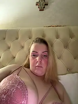 Snapshot of Piccolamonella29 chatting on 03-02-26, 05:19 Piccolamonella29 online show from 03-02-26, 05:19