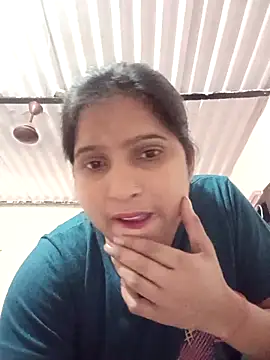 Snapshot of aliya-jaan71 chatting on 10-28-25, 07:34 aliya-jaan71 online show from 10-28-25, 07:34