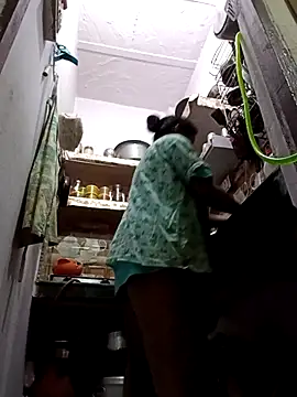 Snapshot of aliya-jaan71 chatting on 11-16-25, 07:30 aliya-jaan71 online show from 11-16-25, 07:30