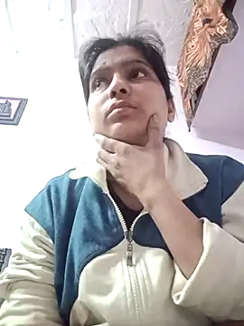 aliya-jaan71 online show from 02-05-26, 07:46