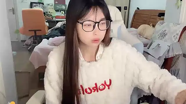 Akong11 online show from 12-21-25, 04:19