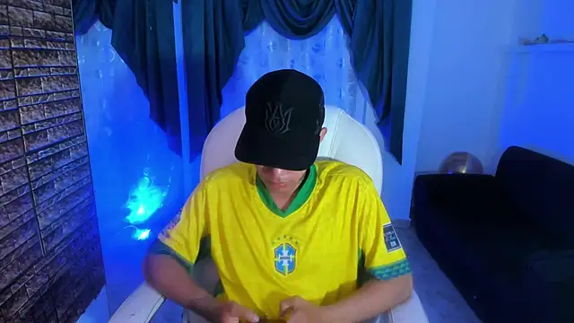 Hunteer Boy online show from 10-08-25, 08:39