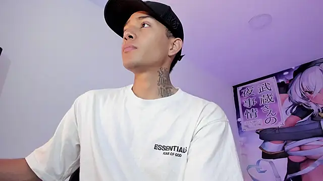 Hunteer Boy online show from 10-28-25, 03:32