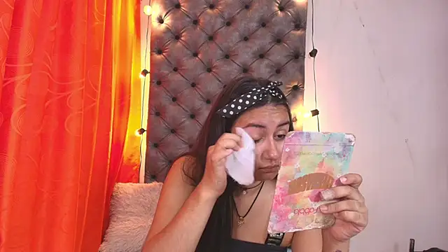 Luna021 1 online show from 01-14-26, 08:14