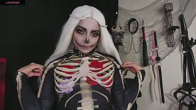 agathaaiko6 online show from 10-21-25, 01:28