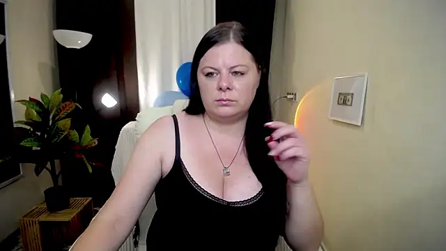 BritneyRaine online show from 10-08-25, 12:03