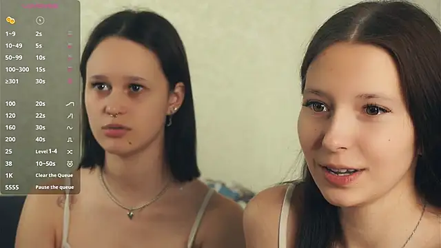 GabrielleLynchard online show from 10-16-25, 07:04