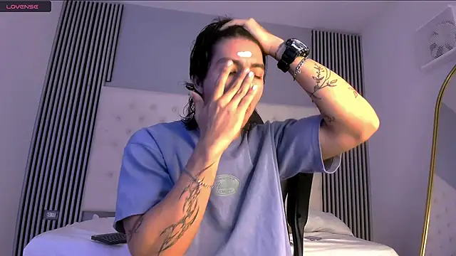 toji luxxer online show from 11-17-25, 08:14