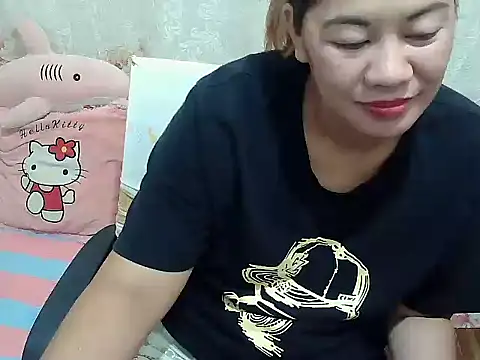 Snapshot of SexyCathy03 chatting on 11-14-25, 01:15 SexyCathy03 online show from 11-14-25, 01:15